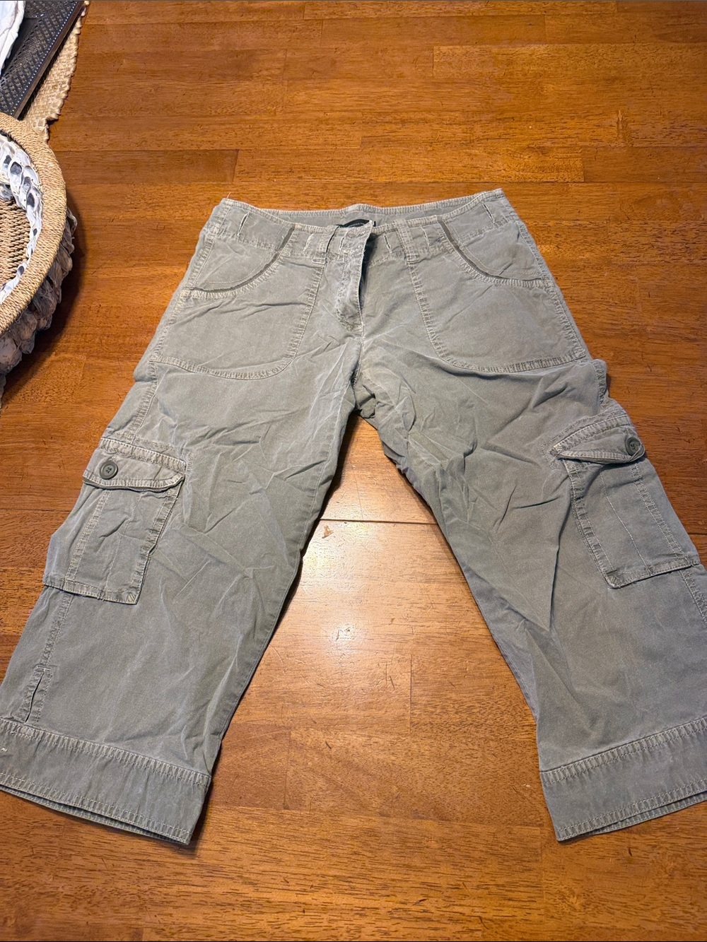 INC International Concepts Women's Cargo Capris in Sage Green